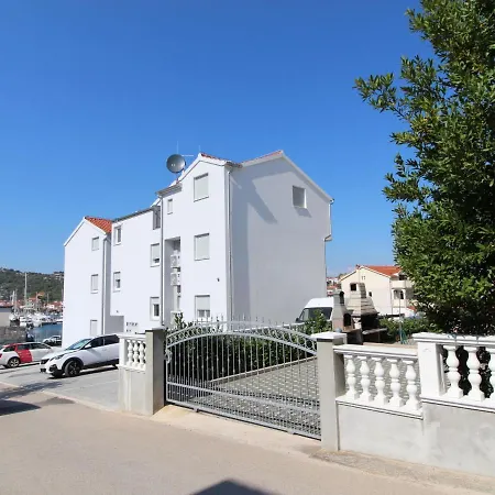 Anna-6 By Interhome * Jezera