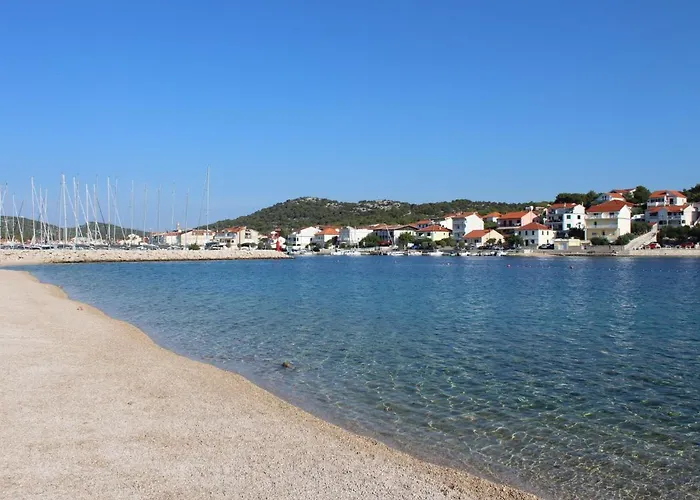 Anna-6 By Interhome *