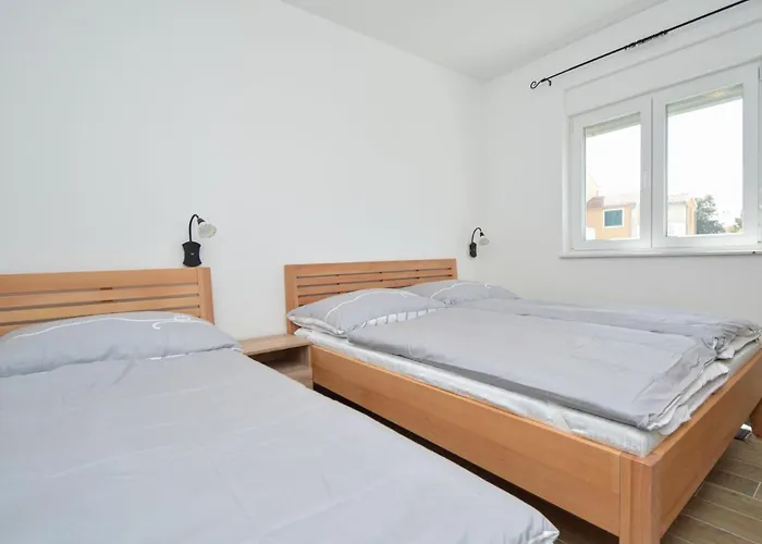 Anna-6 By Interhome * Jezera